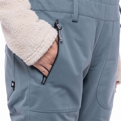 Black Magic Bib Snow Pants: The Perfect Addition to Your Winter Wardrobe
